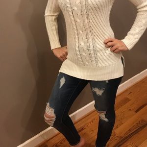 Ripped Maurice’s Jeans size M/R